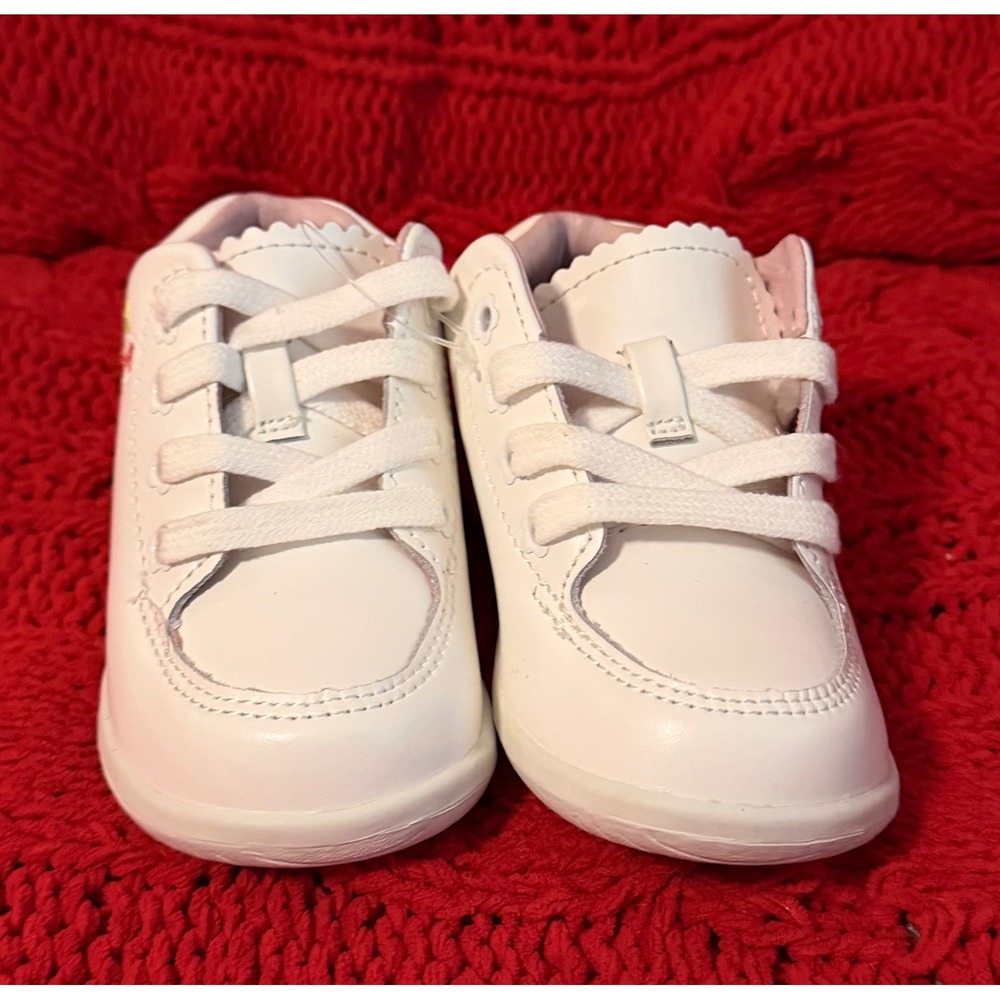 Stride Rite SRT Emilia White Leather Floral Embroidered Sneakers Toddler 6W